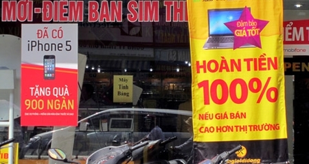 Ngôn từ quảng cáo gây sốc trên phố Hà Nội