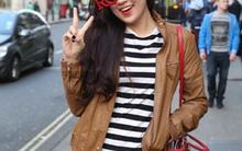 Ngắm street style của Á hậu Tú Anh trên phố London