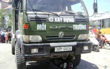 Nữ sinh bị cuốn vào gầm xe tải