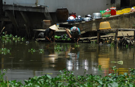 nước sạch, lãng phí, cạn kiệt,