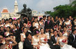 100 cặp đôi cưới cùng ngày cùng giờ