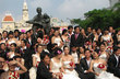 100 cặp đôi cưới cùng ngày cùng giờ