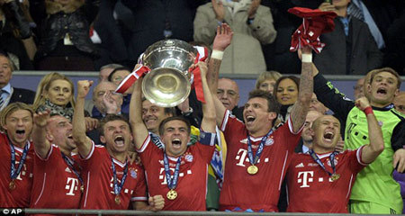 Người hùng Robben đưa Bayern lên đỉnh châu Âu