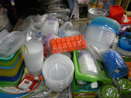 hộp nhựa, đồ sứ, hộp xốp, nhiễm độc, thức ăn