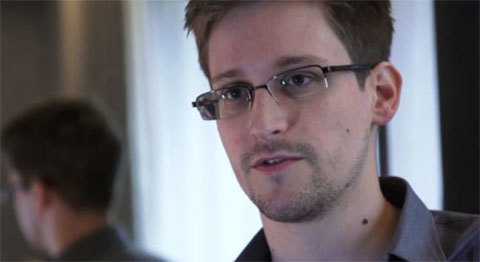 Mỹ, Edward Snowden, tị nạn, tiết lộ tình báo, anh hùng, phản bội