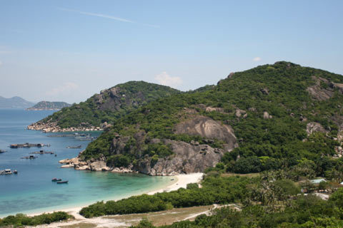 Description: Bình Ba, Cam Ranh, Khánh Hòa, biển đảo