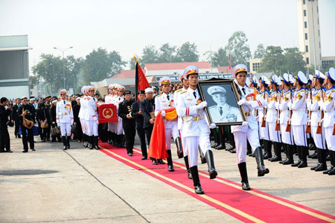 Đại tướng, Võ Nguyên Giáp, chuyên cơ, linh cữu