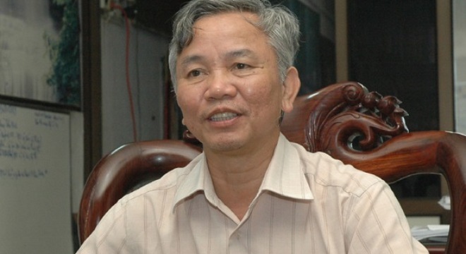 TS Vũ Thế Khanh, Phan Thị Bích Hằng, ngoại cảm, vô trách nhiệm