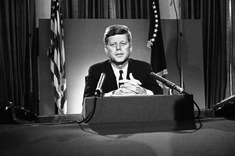 Kennedy, chiến tranh Việt Nam, phản chiến, lịch sử quân sự