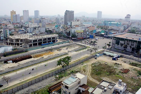 đất-vàng, Đà-Nẵng, thu-hồi, trăm-triệu, tiến-độ-thi-công, khởi-công, bỏ-hoang, chủ-đầu-tư, bất-động-sản