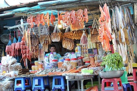 chợ Nga, chợ Campuchia, chợ Hàn Quốc, chợ ngoại ở Sài Gòn