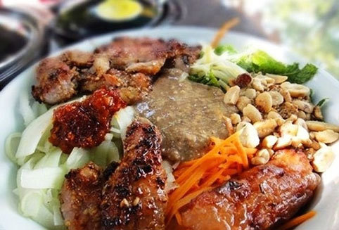 10 đặc sản ngon, đậm chất cố đô Huế