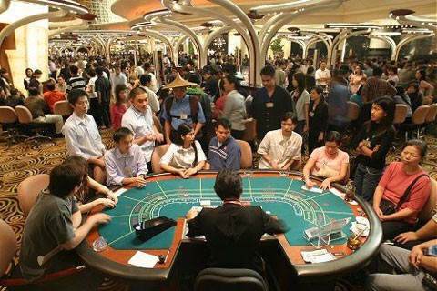 Người Việt Nam đủ 21 tuổi sẽ được vào chơi casino trong nước