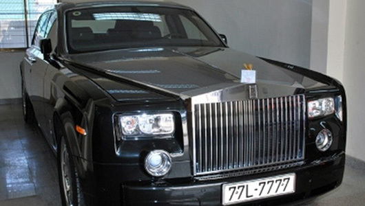 Rolls–Royce, nữ đại gia, siêu xe, phantom, biển đẹp, Thủy Tiên, Dương Thị Bạch Diệp, Phạm Thị Diệu Hiền, Nguyễn Thị Liễu