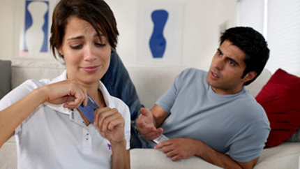 vợ chồng, gia đình, bạo hành, chồng keo kiệt