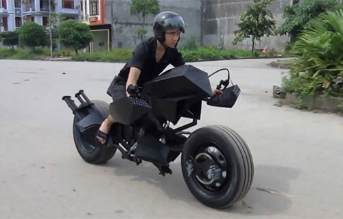 Xe Batman tự chế của chàng trai Việt