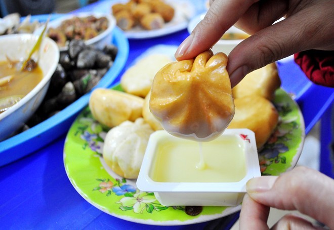 quà vặt, Hà Nội, bánh xèo, bánh bao chiên, bánh bạch tuộc nướng, bánh căn, bánh kẹp phô mai quà vặt, Hà Nội, bánh xèo, bánh bao chiên, bánh bạch tuộc nướng, bánh căn, bánh kẹp phô mai