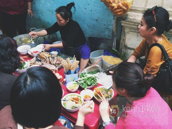 xếp-hàng, món-ăn, Hà-Nội, văn-hóa, Hà-Nội-không-vội-được-đâu, khách-hàng, cháo-chửi xếp-hàng, món-ăn, Hà-Nội, văn-hóa, Hà-Nội-không-vội-được-đâu, khách-hàng, cháo-chửi