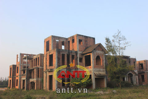 Dãy biệt thự 'ma' 50 triệu đô ở Cửa Lò