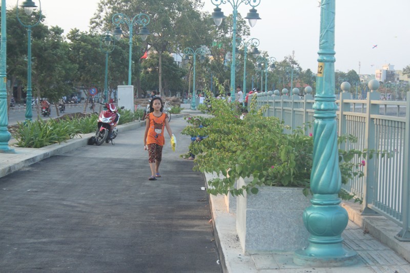 Kênh thối 'hồi sinh' thành đường đẹp ở Sài Gòn