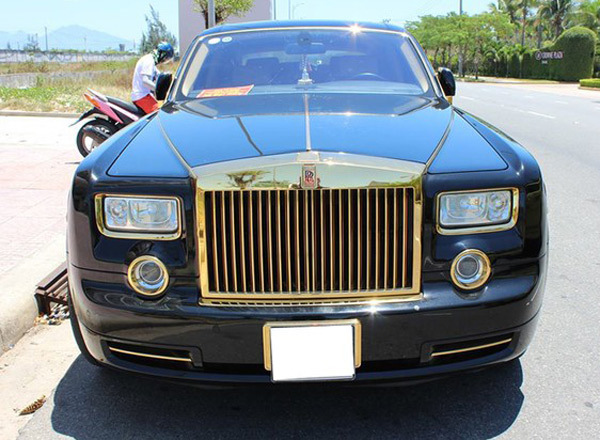 Chiếc Rolls-Royce Phantom, đại gia Quảng Ninh ,mạ vàng, xe siêu sang, đại lý Rolls-Royce, Phantom màu đen tuyền, Phantom rồng ,Phantom Year of the Dragon, thị trường Trung Quốc, đại gia Việt, thị trường Trung Quốc, Chiếc-Rolls-Royce-Phantom, đại-gia-Quả