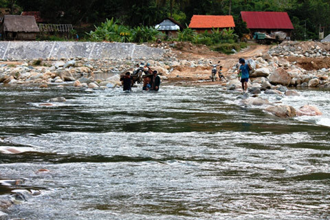 ngôi làng, thủy điện Vĩnh Sơn 5, “bom nước”, Bình Định