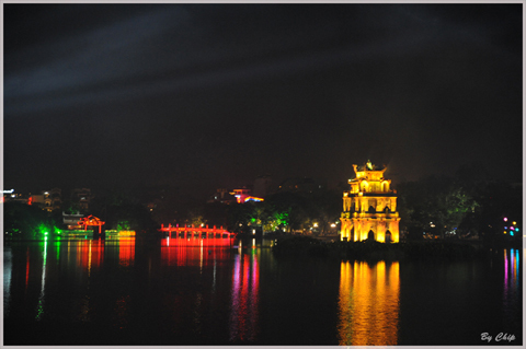 Không thể níu kéo quá khứ và áp đặt tương lai