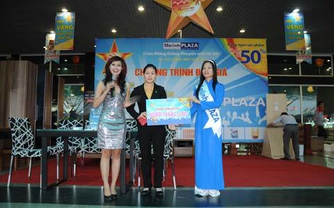 Đấu giá cuối tuần tại Melinh Plaza