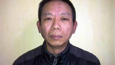 Bắt gã đàn ông 'hại đời' con gái nuôi