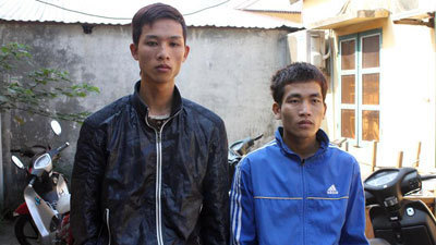 Đến nhà thiếu nữ làm loạn, xin cưới