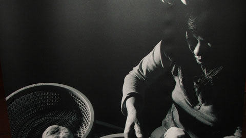 75 tuổi vẫn bị hành hạ  'chết đi sống lại'