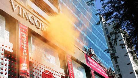 Diễn tập phương án chữa cháy và cứu hộ tại Vincom Center