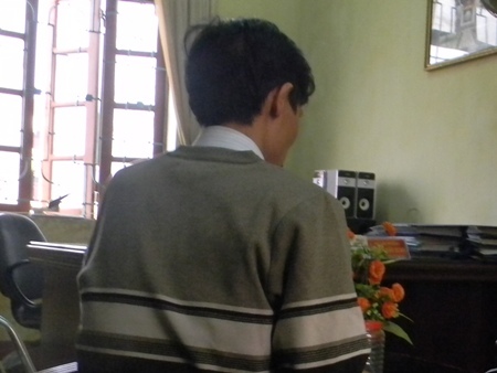 Hiệu phó phản bác vụ “cởi đồ học sinh”