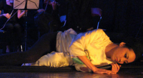 Trẻ con khóc thét khi nghe nhạc Đại-Lâm-Linh!