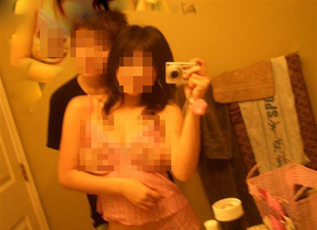 “Khoe ngực đã lỗi thời rồi”