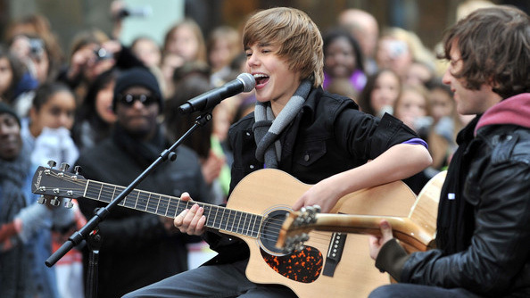 Cư dân mạng phát cuồng vì Justin Bieber và Lady Gaga