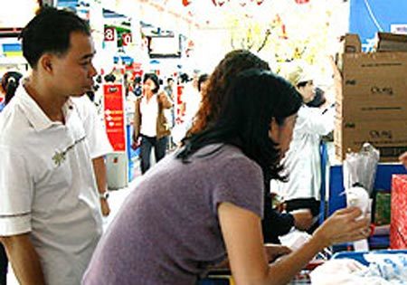 Đổ xô mua đồ high-tech làm quà Noel