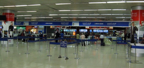 Phim khiêu dâm được chiếu tại sân bay Bangladesh