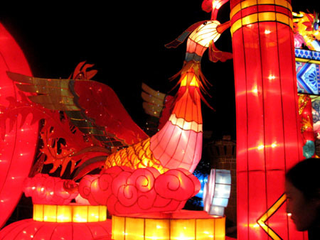 Rực rỡ lễ hội hoa đăng lớn nhất tại Hà Nội