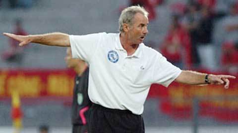 Cơn khát vàng của HLV A.Riedl