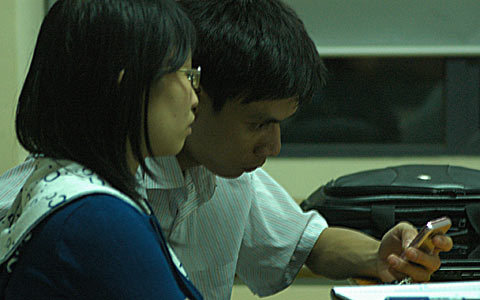 Đang siết nhẹ đào tạo tại chức