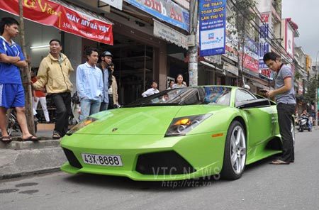 Lamborghini 'độc' xuất hiện tại Việt Nam