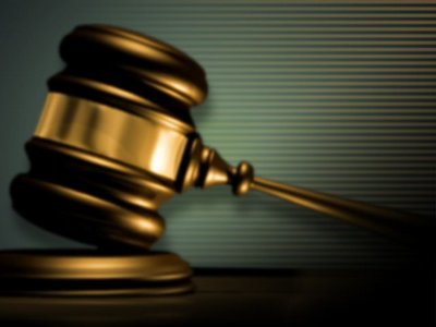 5 năm tù vì đọc trộm email vợ