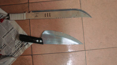 Hà Nội: Vác dao ra phố, gặp ai cũng chém