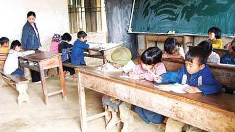 Thưởng tết cho giáo viên cách nhau một trời một vực