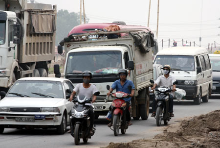Hà Nội: Cấm xe tải trên một tấn vào trung tâm