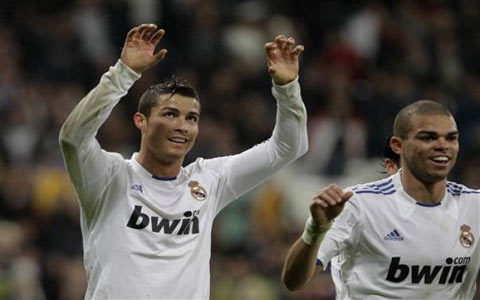 Ronaldo, Rooney & Terry có tên trong 