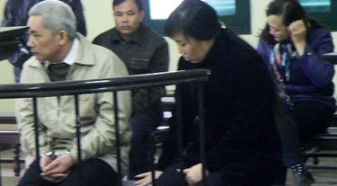 Giả cán bộ tình báo, giăng bẫy nhiều 'con mồi'