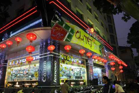 Khi chợ Tết chuyển về... siêu thị