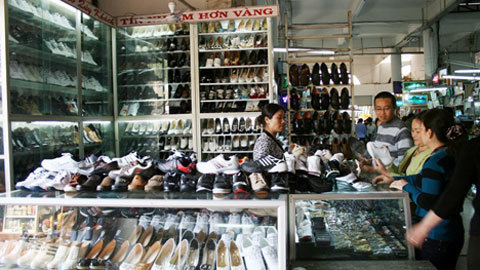 Đổ xô đi Lạng Sơn sắm hàng Trung Quốc